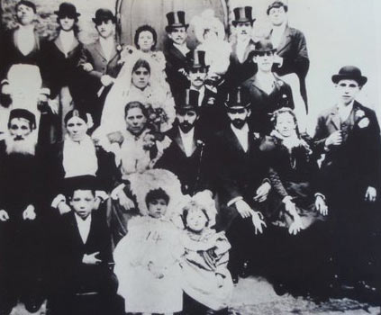 Isidore Starr (second From The Left) As A Teenager With His Family In Poland.